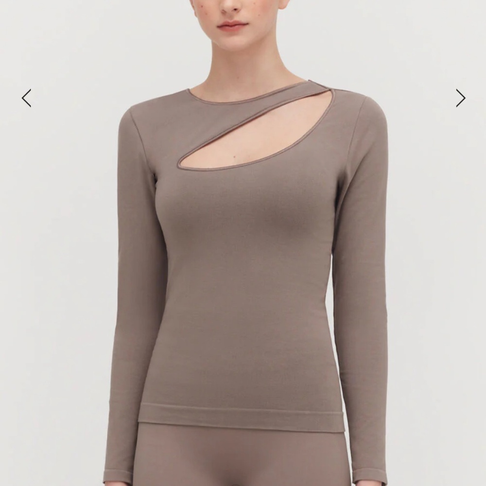 Stretch Long Sleeve Tee